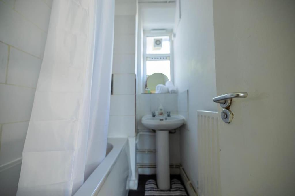 Apartament Pristine 3 Beds Hackney E9 Londyn Zewnętrze zdjęcie