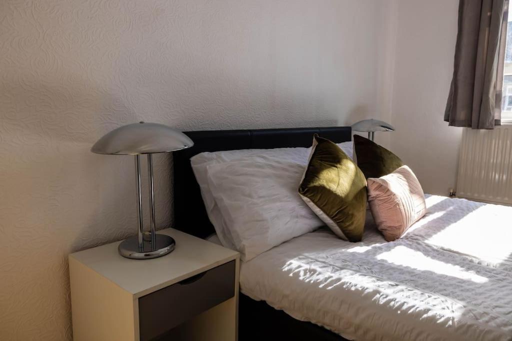 Apartament Pristine 3 Beds Hackney E9 Londyn Zewnętrze zdjęcie